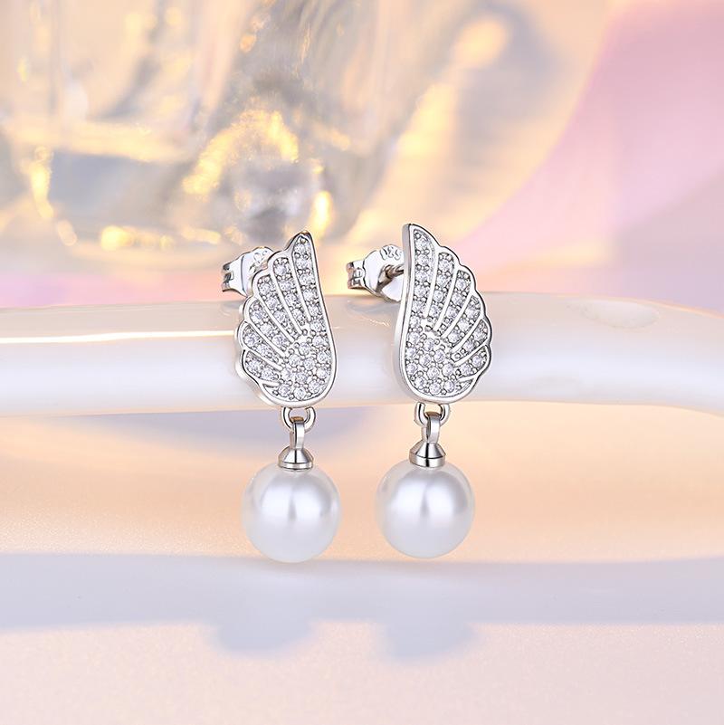 Angel wings fashion earrings