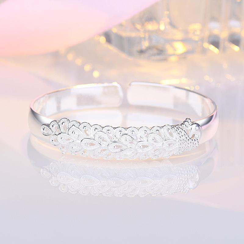 Fashion simple peacock bracelet（adjustable size）